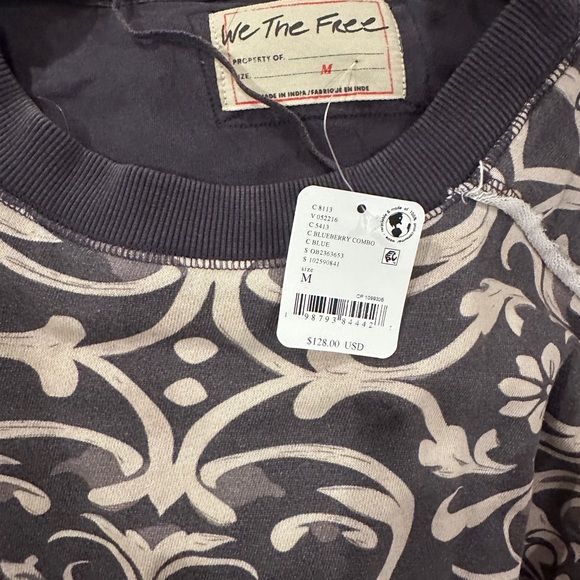 We The Free Printed Bubble Up Pullover - Picture 4 of 9